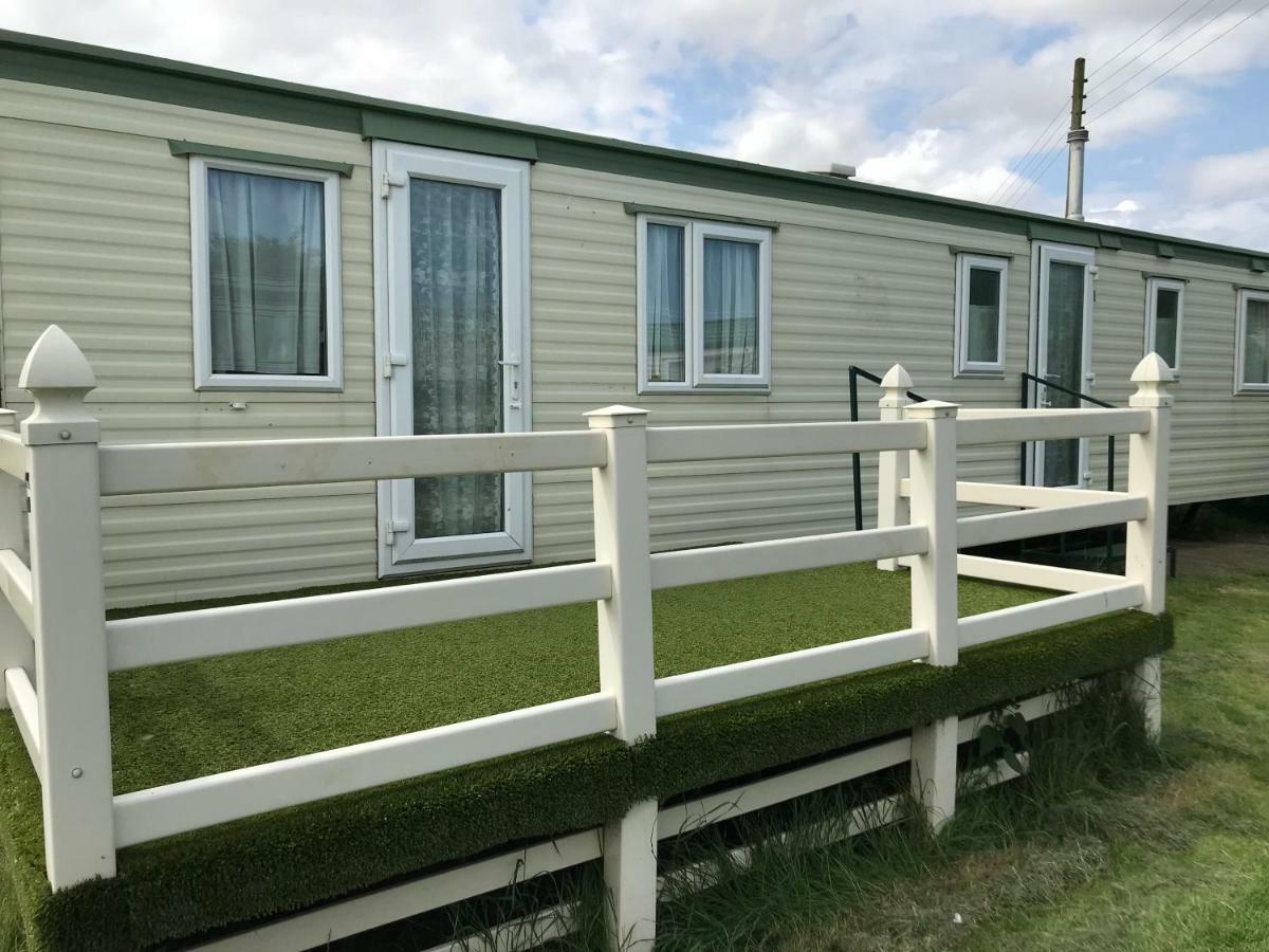 8 Berth Sunnymede  Villa Ingoldmells Bagian luar foto